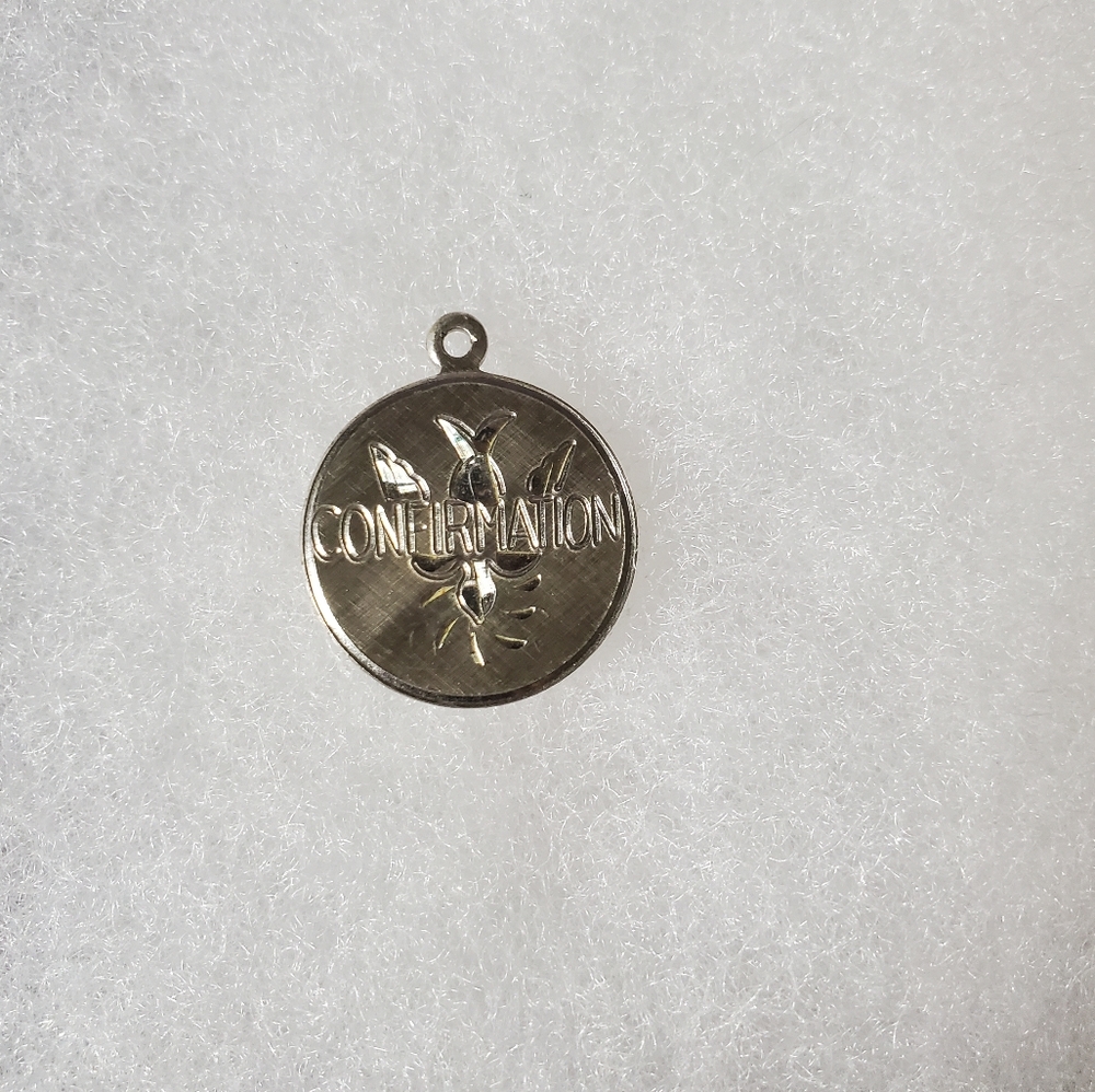 Creed Sterling Silver Round Confirmation Pendant
